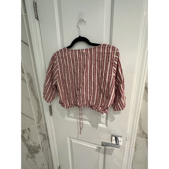 Volcom Top White/Red Blouse 100% Cotton Short Sleeve V-Neck Women's Size XL (12) - Picture 13 of 15